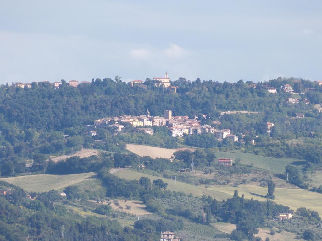 B&B La Torretta Tavullia Buitenkant foto